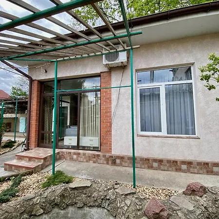 Holiday home гостьовий будиночок на фонтані *